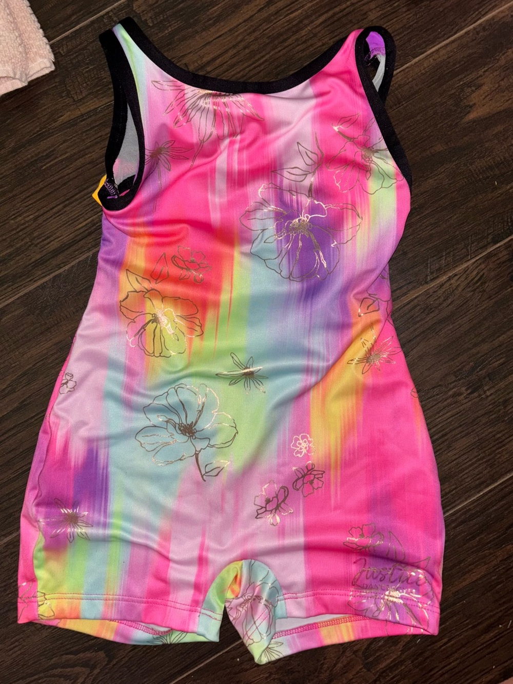 Gymnastics leotard with super cute back cutout